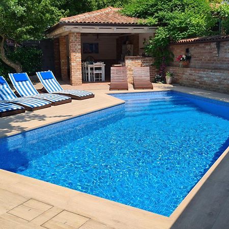 Villa Amalia Apartments Малинска Экстерьер фото