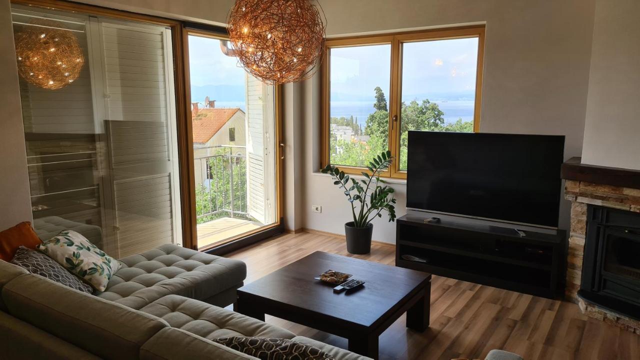 Villa Amalia Apartments Малинска Экстерьер фото