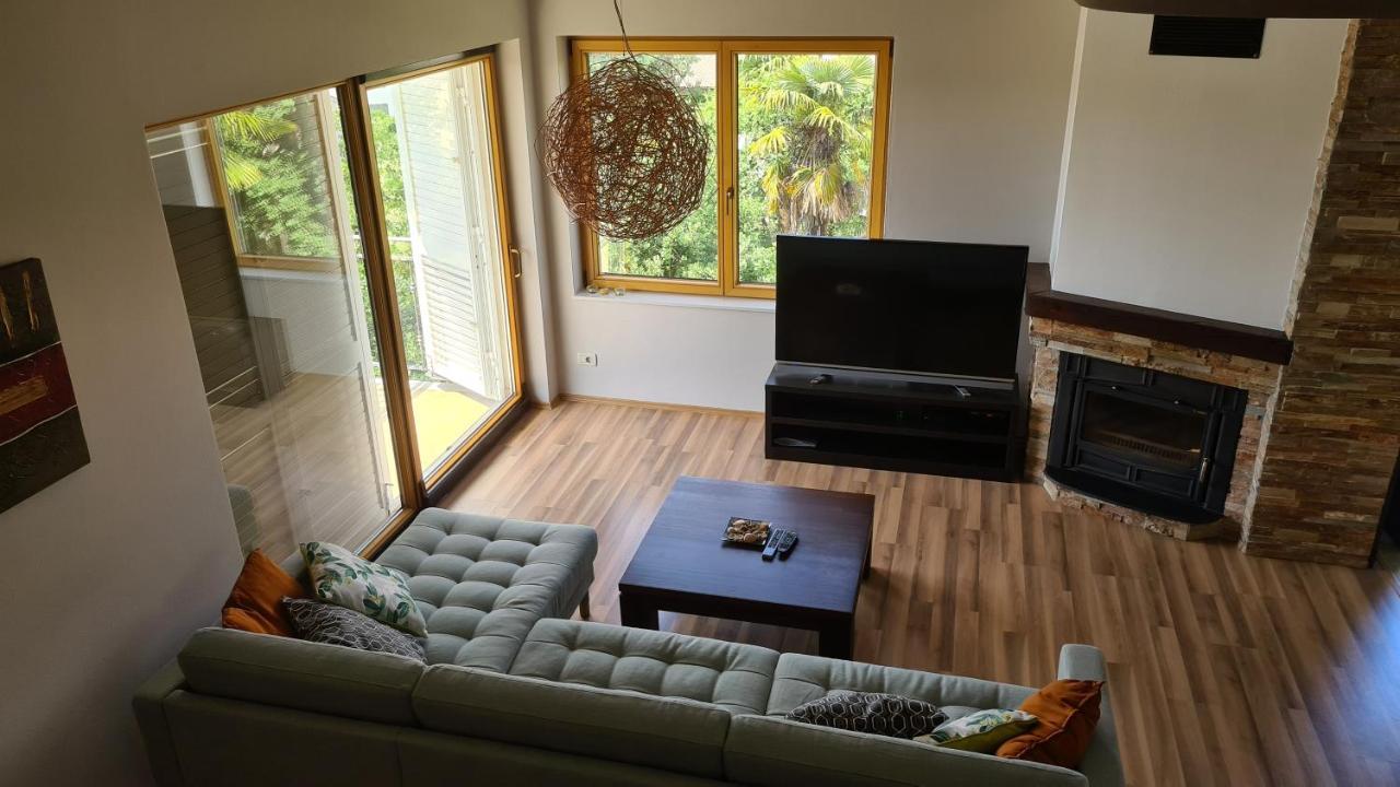 Villa Amalia Apartments Малинска Экстерьер фото
