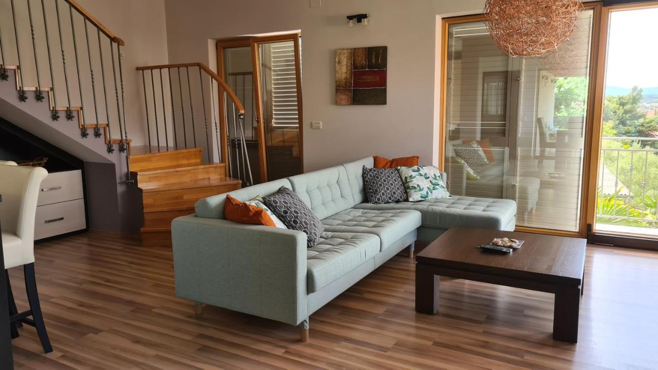 Villa Amalia Apartments Малинска Экстерьер фото