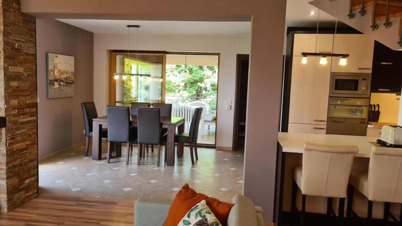 Villa Amalia Apartments Малинска Экстерьер фото