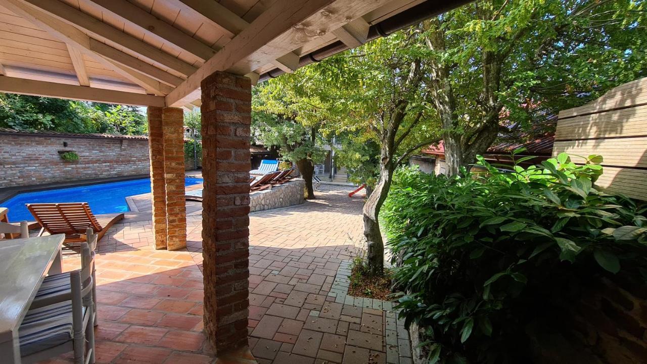 Villa Amalia Apartments Малинска Экстерьер фото