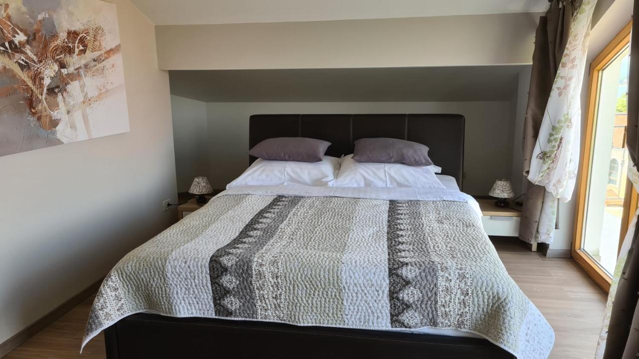 Villa Amalia Apartments Малинска Экстерьер фото