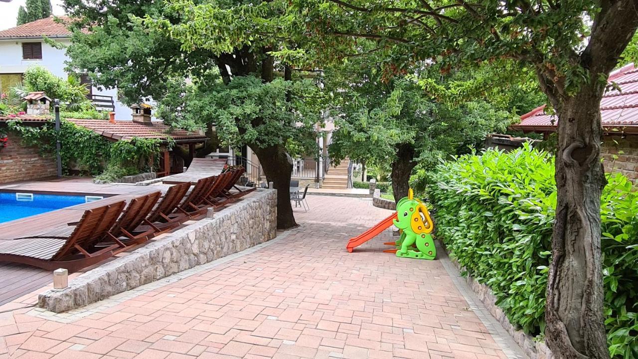 Villa Amalia Apartments Малинска Экстерьер фото
