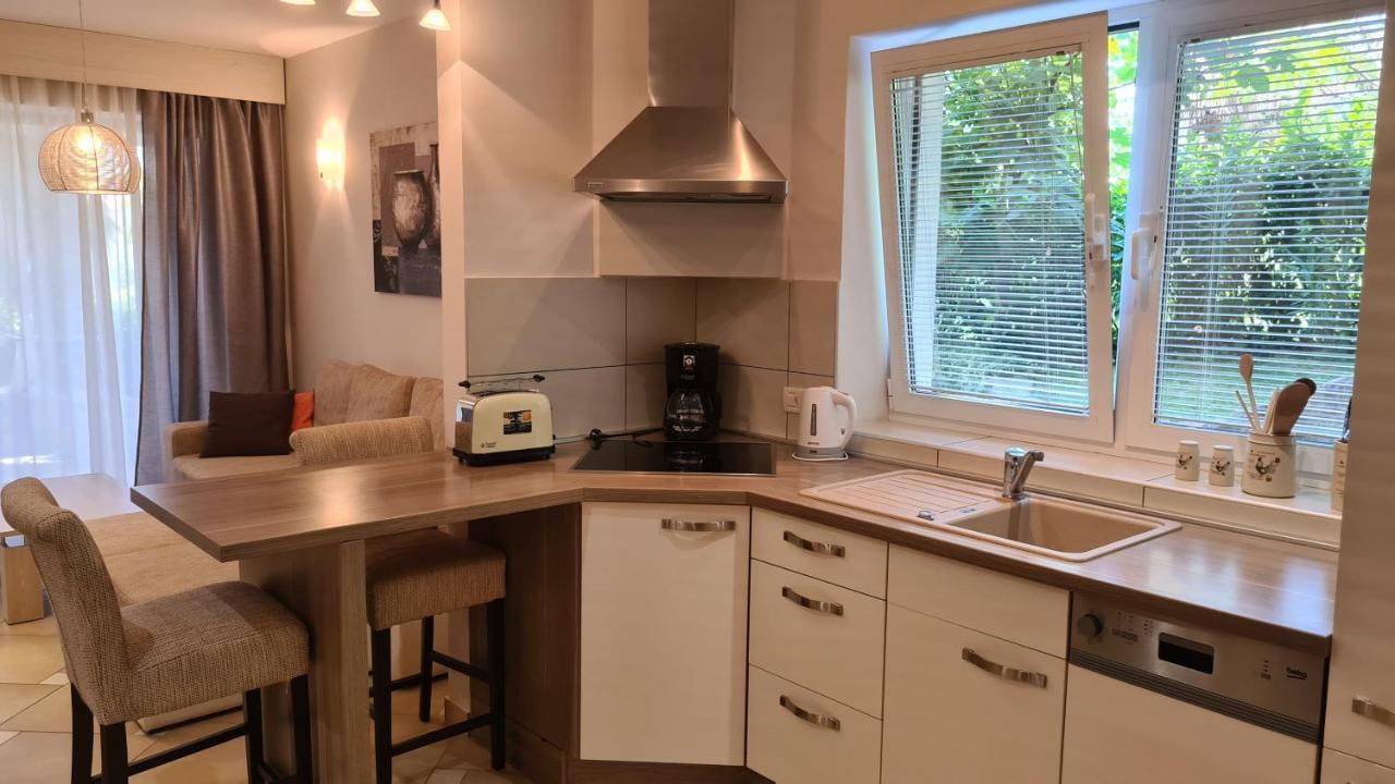Villa Amalia Apartments Малинска Экстерьер фото