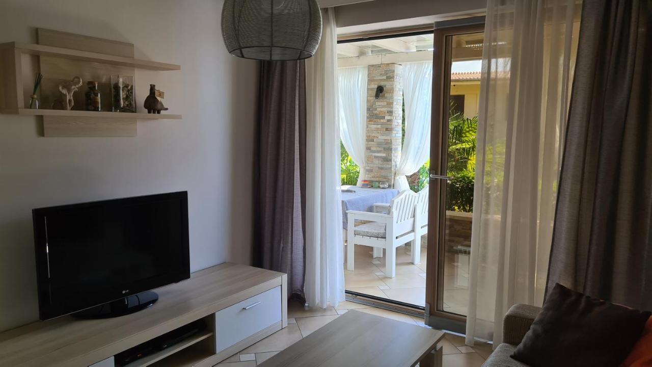Villa Amalia Apartments Малинска Экстерьер фото
