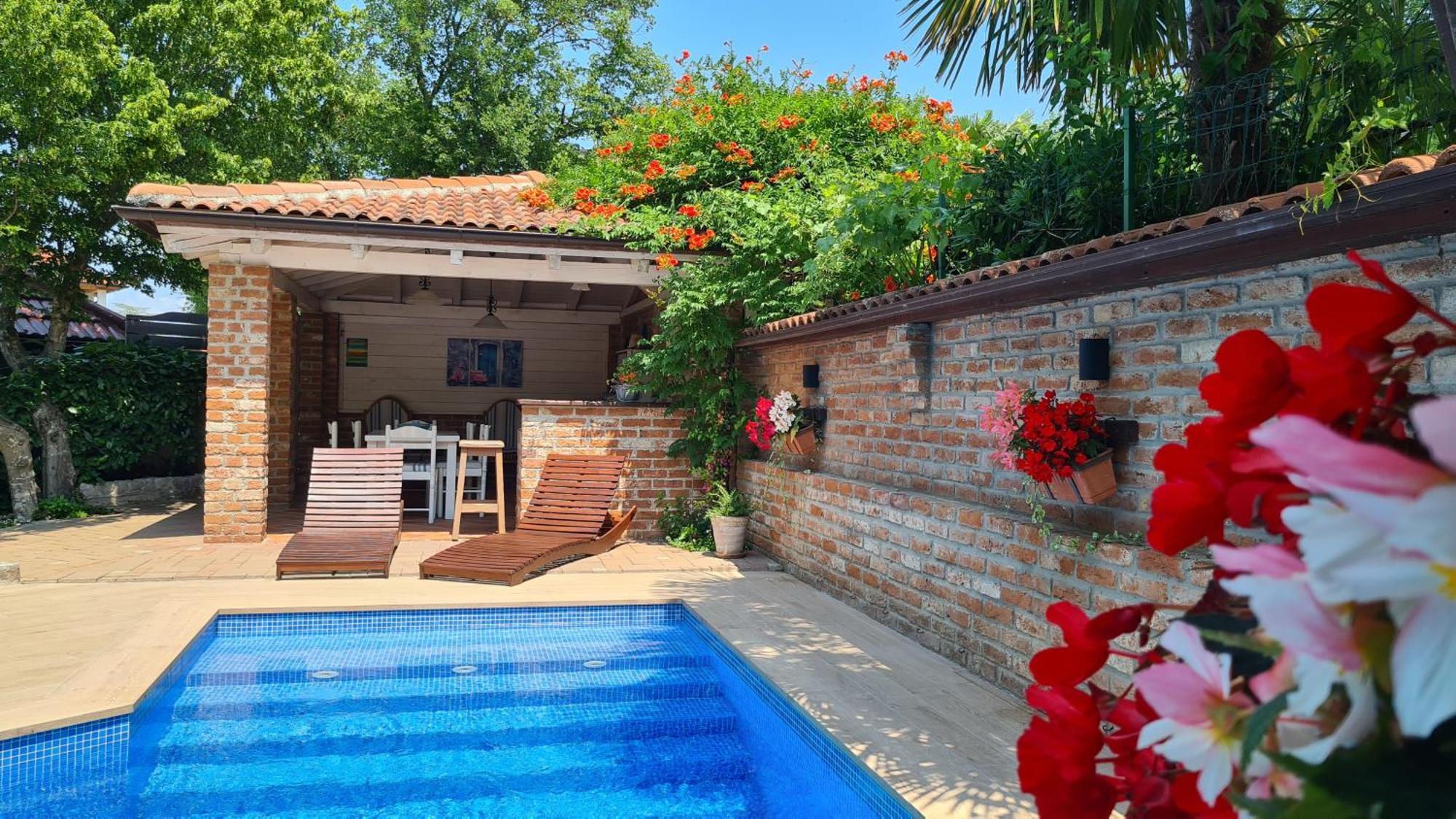Villa Amalia Apartments Малинска Экстерьер фото