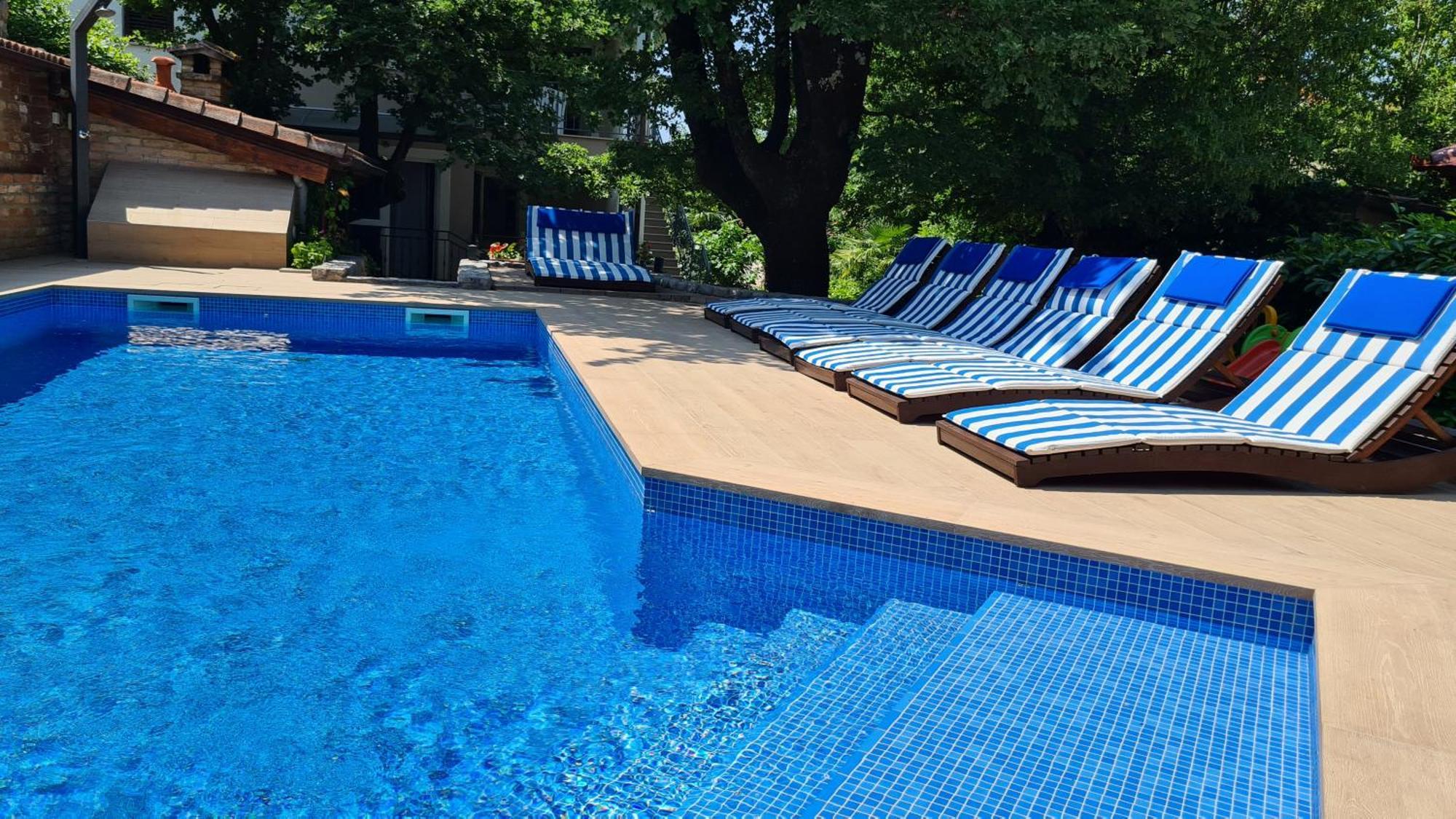 Villa Amalia Apartments Малинска Экстерьер фото
